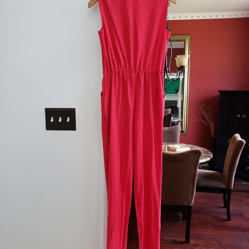 red Venus jumpsuit - Picture 2 of 3